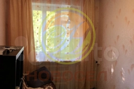 Продаются 2 комнаты в коммунальной квартире, улица Веры Андриановой, дом 26