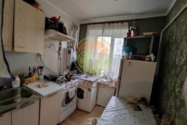 Продается 1-комнатная квартира на улице Азаровская