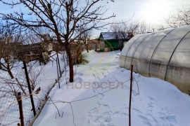 Продается дача в городе.