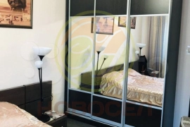 4-к. квартира, 90 м², 2/5 эт.