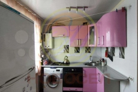 2-к. квартира, 42 м², 2/4 эт.
