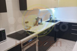Продается 2-комн. квартира 67,4 кв.м. по ул. Маяковского, д. 66 (мкр. Солнечный)