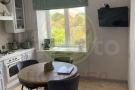 3-к. квартира, 100 м², 4/9 эт.