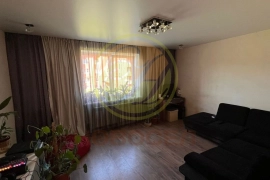 3-к. квартира, 76,4 м², 1/3 эт.