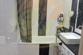 2-к. квартира, 60 м², 2/10 эт.