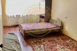 2-к. квартира, 48 м², 1/5 эт.