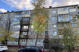 3-комнатная квартира, 59.6 м2, этаж 4 / 5, на продажу в Калуге, улица Суворова, 188