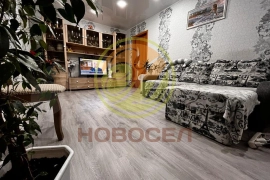 2-к. квартира, 47 м², 3/3 эт.