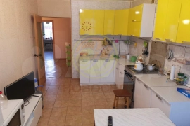 4-к. квартира, 105 м², 9/10 эт.