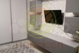 2-к. квартира, 46 м², 1/3 эт.
