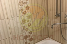 4-к. квартира, 74 м², 3/5 эт.