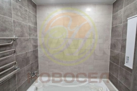 2-к. квартира, 65,8 м², 2/10 эт.