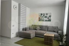 3-к. квартира, 80 м², 5/16 эт.