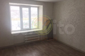 Комната 14 м² в > 9-к., 3/5 эт.