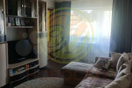 3-к. квартира, 50 м², 5/5 эт.