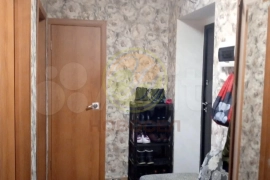 2-к. квартира, 57 м², 1/3 эт.