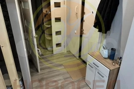 2-к. квартира, 47 м², 2/5 эт.