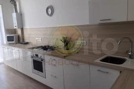 3-к. квартира, 65 м², 4/4 эт.
