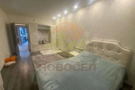 2-к. квартира, 57,4 м², 1/9 эт.