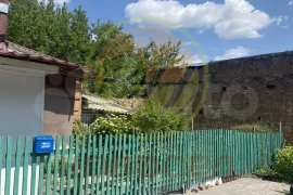 2-к. квартира, 40 м², 1/3 эт.