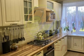 2-к. квартира, 51 м², 2/5 эт.