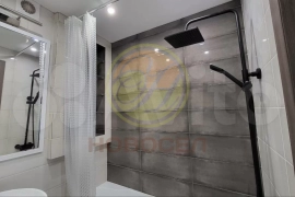 2-к. квартира, 47 м², 1/2 эт.
