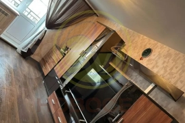 2-к. квартира, 57 м², 3/3 эт.