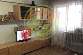 Продается 2-комнатная квартира, ул. Суворова, дом 48